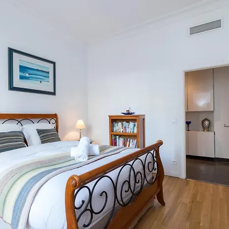 2 Bdr 105m2 Classy Near Garibaldi Tram With Garage * ニース