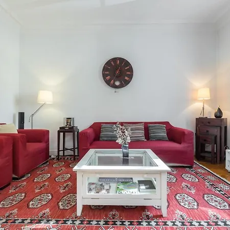 2 Bdr 105m2 Classy Near Garibaldi Tram With Garage アパート